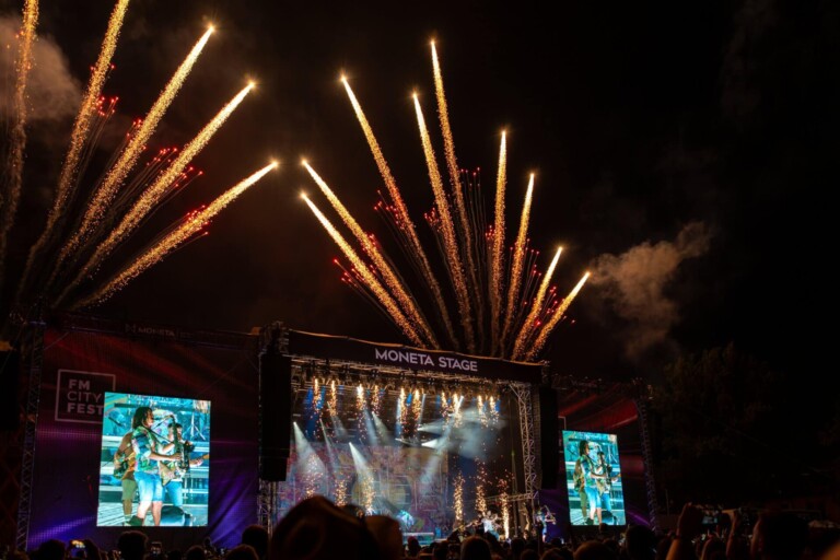LEMBERGEROVA TOVÁRNA OPĚT OŽIJE HUDBOU. FM CITY FEST JE ZA DVEŘMI A PŘINÁŠÍ NOVINKY