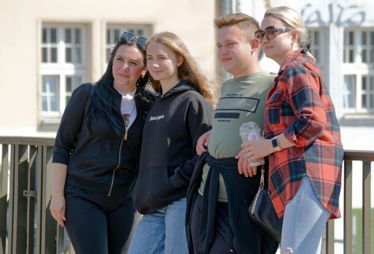 PROJEKT SCREEN SMART: ZÚČASTNĚTE SE MEZINÁRODNÍHO SETKÁNÍ MLÁDEŽE