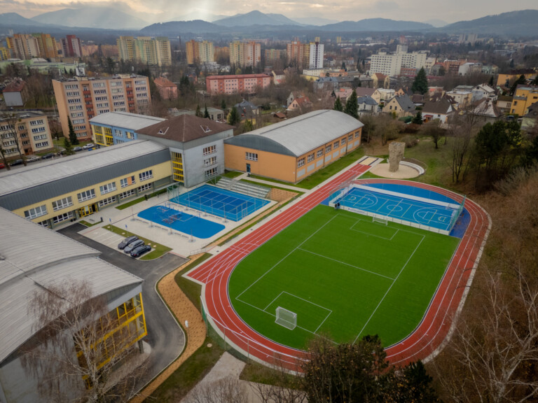 FRÝDEK-MÍSTEK MÁ DALŠÍ MODERNÍ SPORTOVIŠTĚ
