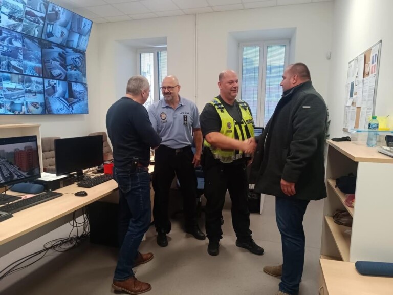 PODĚKOVÁNÍ TĚM, KTEŘÍ SLOUŽILI NA SILVESTRA