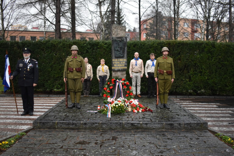 PIETNÍ VZPOMÍNKA NA BOJ O CZAJANKOVA KASÁRNA