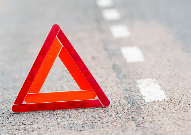 MĚSTSKÁ POLICIE FRÝDEK-MÍSTEK ZASAHOVALA U DOPRAVNÍ NEHODY, ZRANĚNY BYLY TAKÉ DĚTI