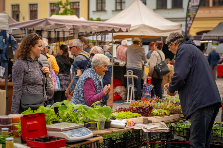 ZAHÁJENÍ LETOŠNÍ SEZONY BESKYDSKÝCH FARMÁŘSKÝCH TRHŮ SE BLÍŽÍ. ODSTARTUJÍ V KVĚTNU