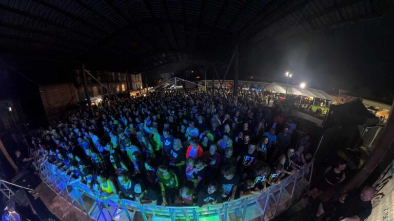 FESTIVAL PIVOPĚNÍ SE VRACÍ. V NOVÉ OSMIČCE NABÍDNE TATA BOJS A DALŠÍ HVĚZDY