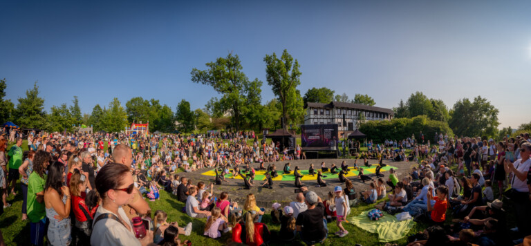 SWEETSEN FEST JE ZA DVEŘMI. LETOS PŘIPOMENE I 50 LET FRÝDECKO-MÍSTECKÉHO HOKEJE