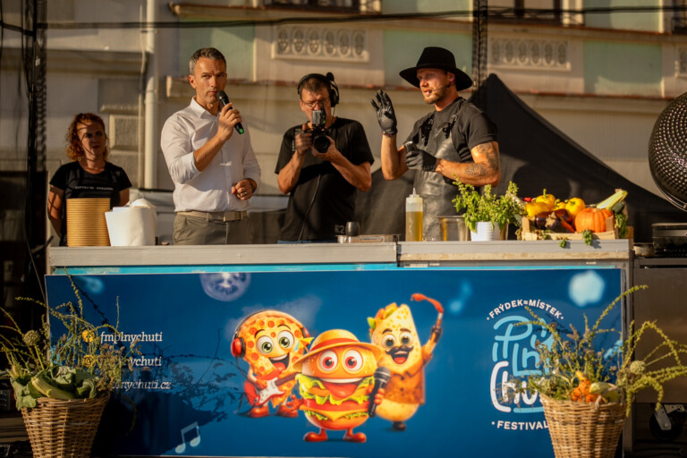 FESTIVAL FRÝDEK-MÍSTEK PLNÝ CHUTÍ JE ZA NÁMI. KROMĚ JÍDLA NABÍDL I VÍCE ZÁŽITKŮ