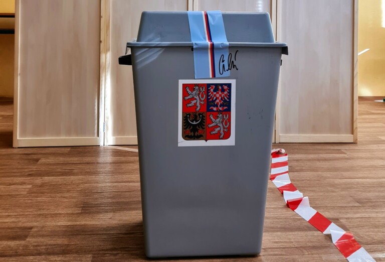 VOLBY DO ZASTUPITELSTVA MĚSTA FRÝDKU-MÍSTKU A DO SENÁTU PARLAMENTU ČR